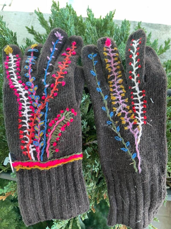 Guanti ricamati (marrone)