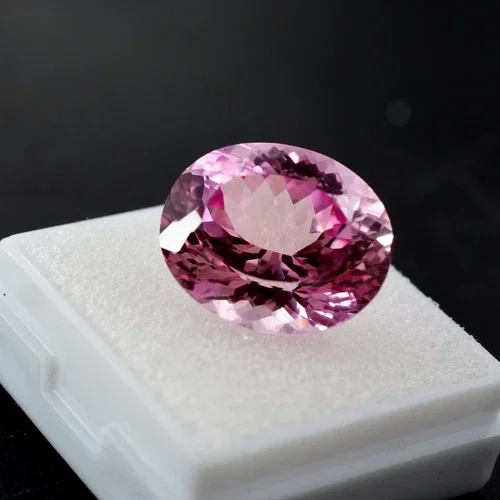 Stunning  Padparadscha Sapphire
