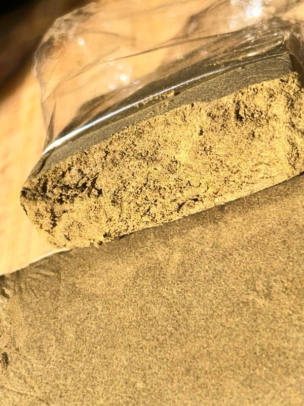 Double Zéro 51% CBD ,Thc 0,3% – Résine de CBD Puissante