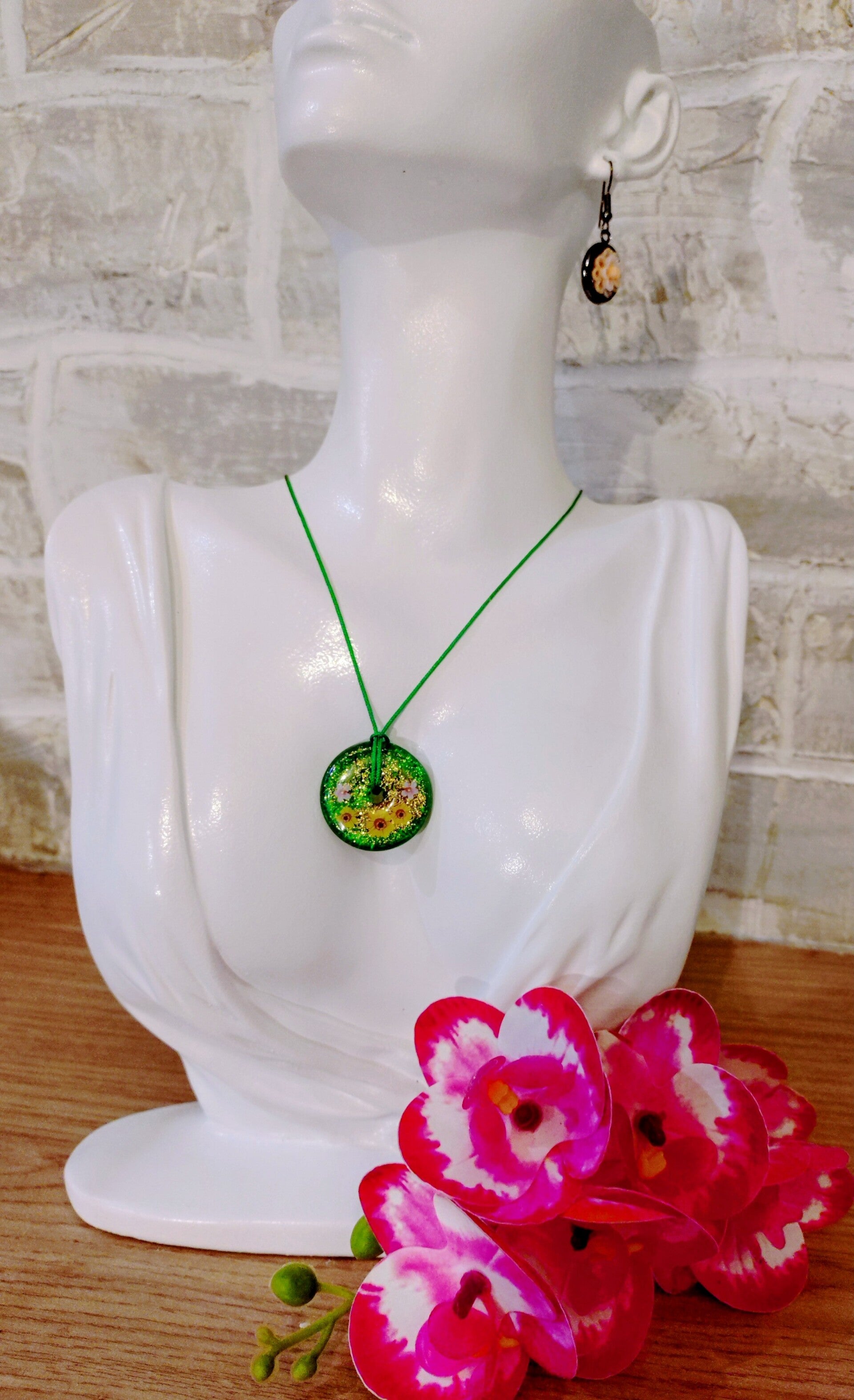 Collier pendentif donut vert