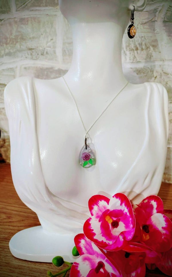 Collier pendentif goutte
