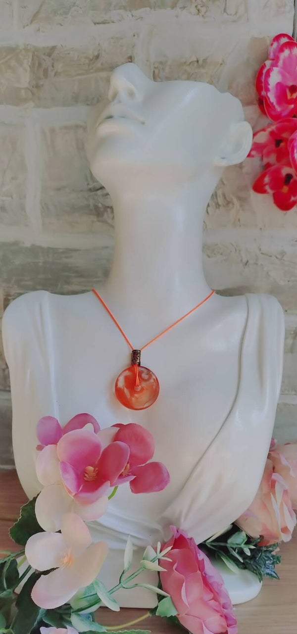 Collier médaillon donut orange