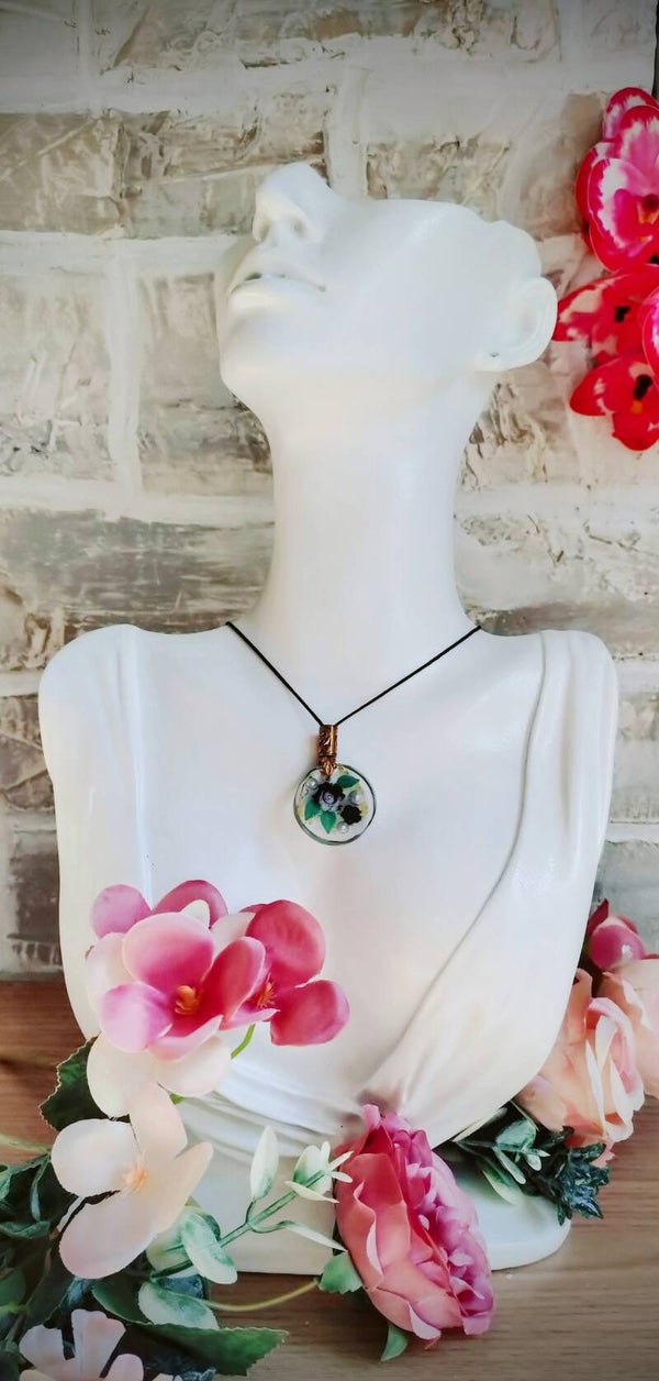 Collier médaillon rond roses bicolore