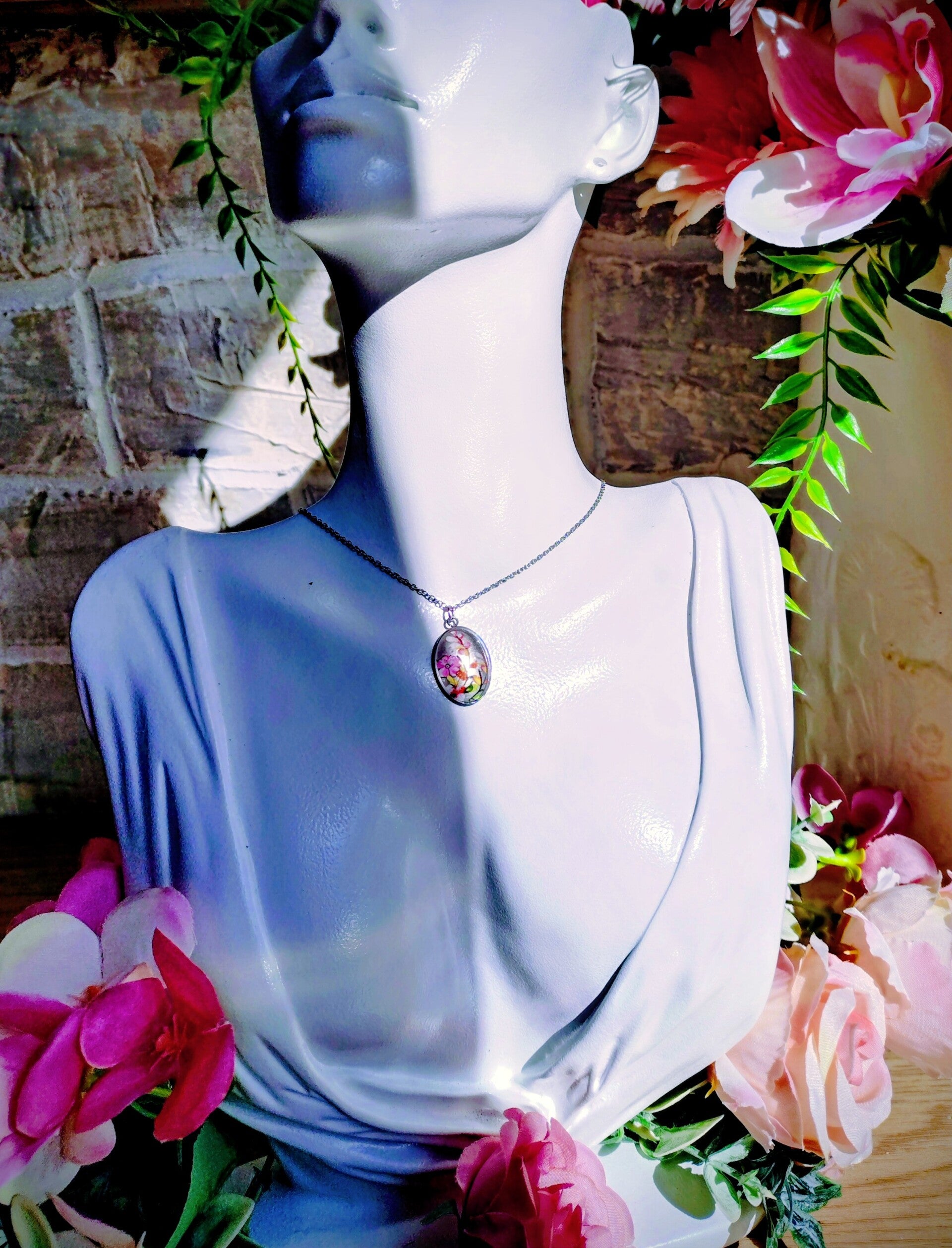 Collier médaillon fleur