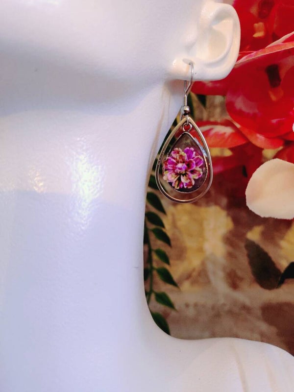Boucles d'oreilles avec capuchon fleur mauve