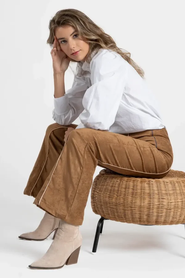 PANTALÓN FLARE ANTE