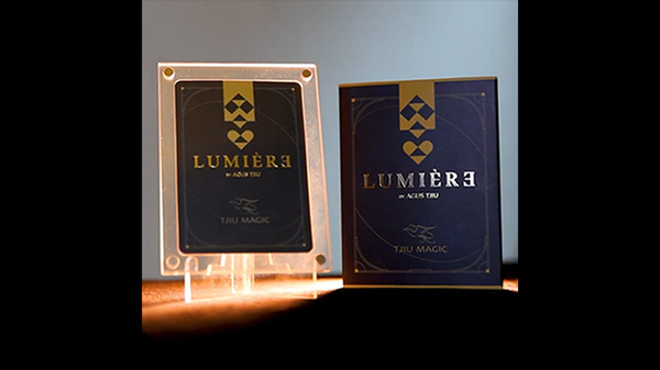 Lumiere (Blue) by Agus Tjiu