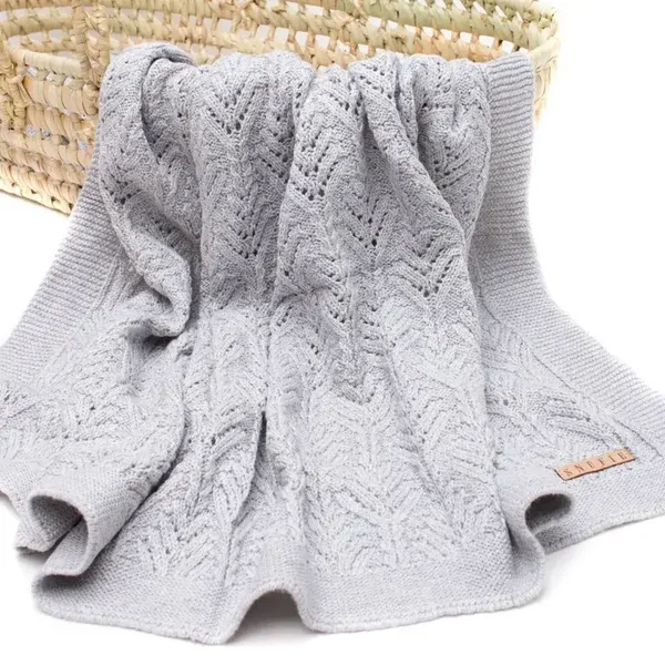 Couverture bébé | ÉVENTAIL en tricot | Gris