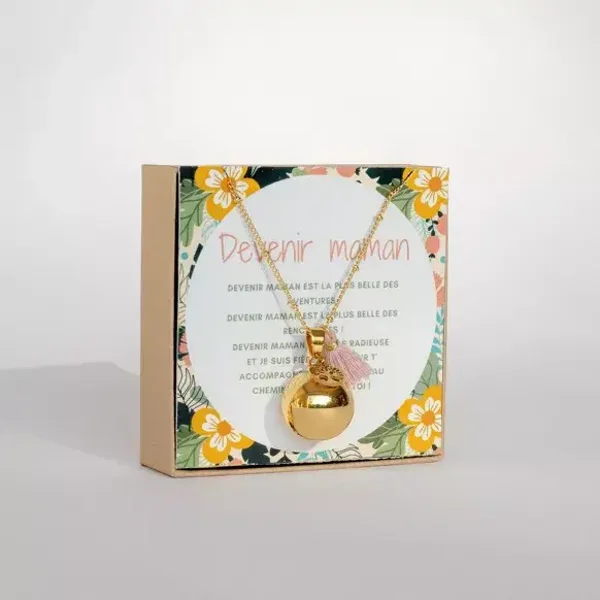 Bola de grossesse pompon rose  à mes copines à mes copines