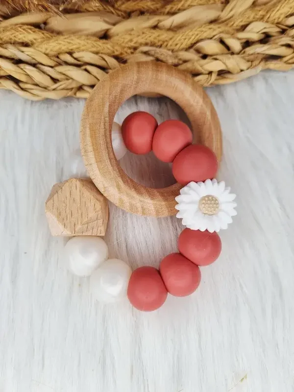 Daisy wit, pearl, mystic
