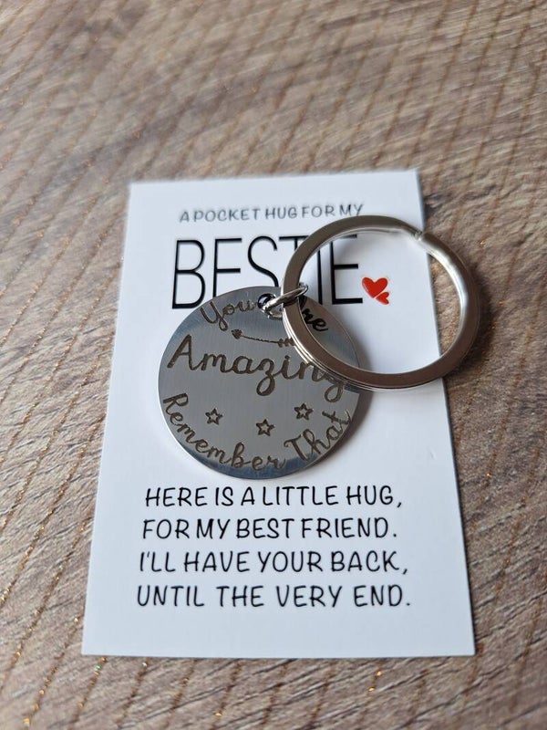 Pocket hug BESTIE Amazing