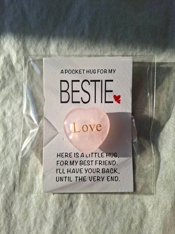 Pocket hug BESTIE LOVE