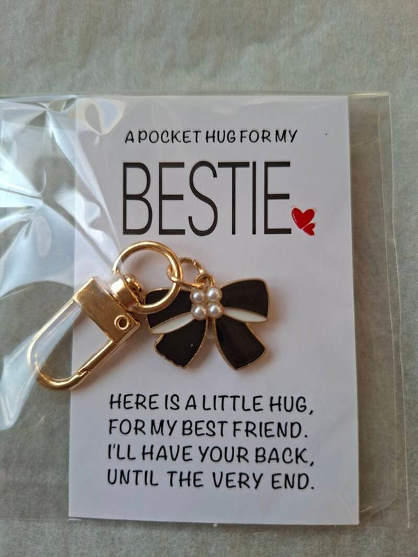 Pocket hug BESTIE Strikje pareltjes