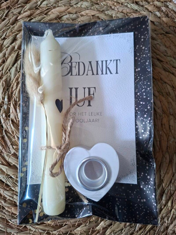 Bedankt Juf Geschenkset – Marmerlook Hartjes Kandelaar + Kaars & Kaart