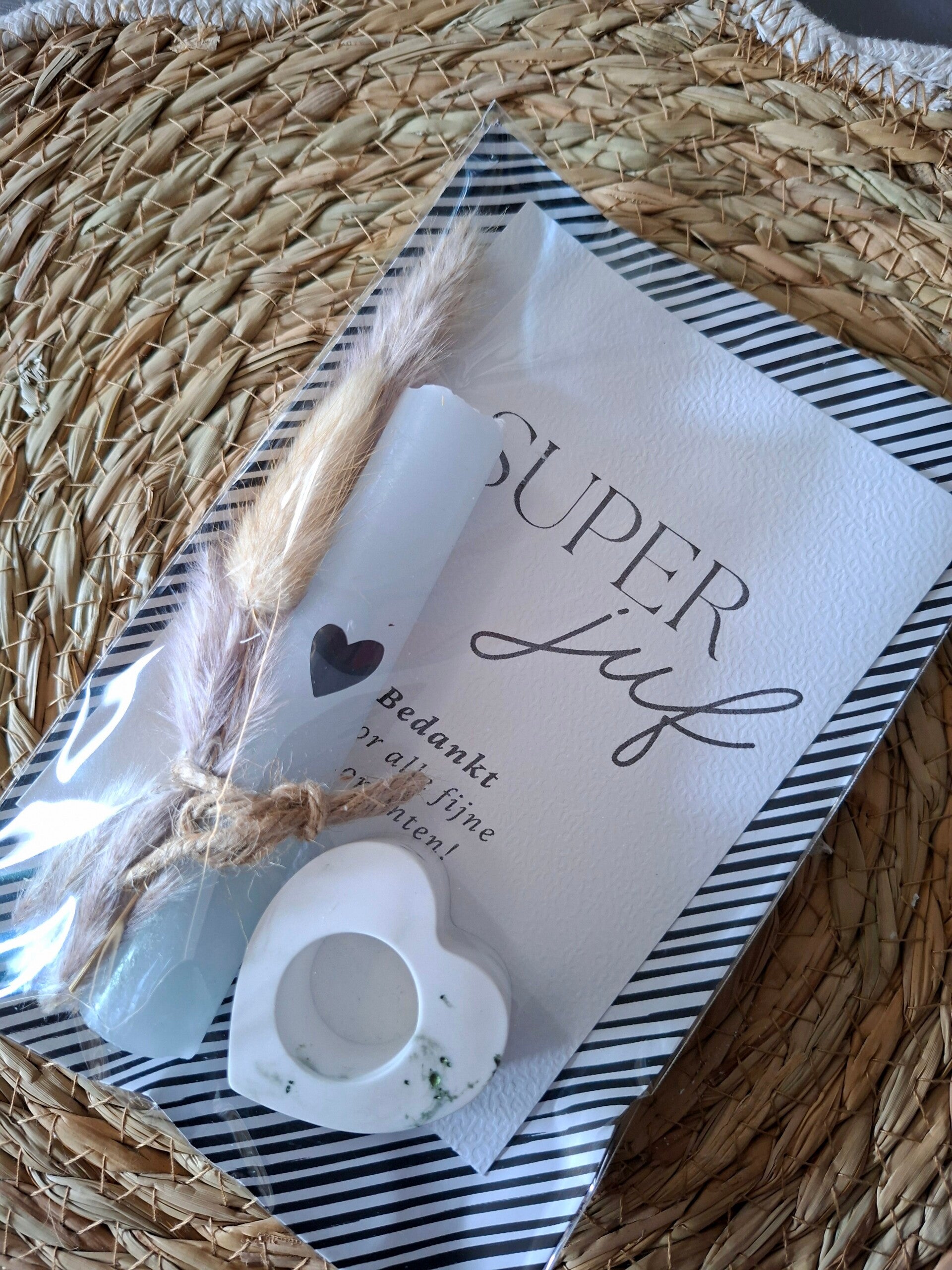 Super Juf Cadeauset – Hartjes Kandelaar met Kaars & Kaart