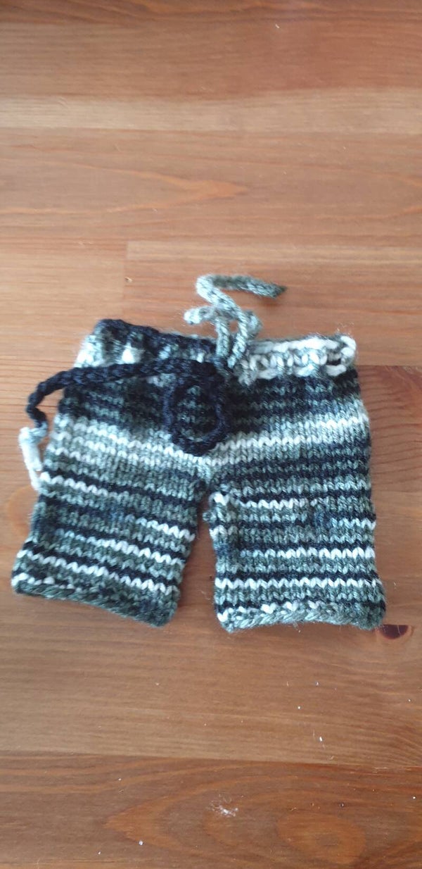 Kurze Puppenhosen diverse Grautöne