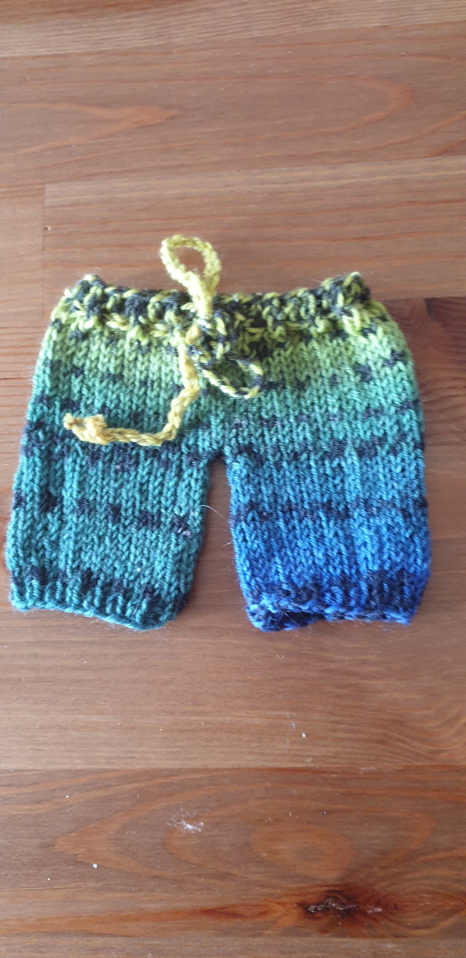 Kurze Puppenhosen diverse Farbtöne