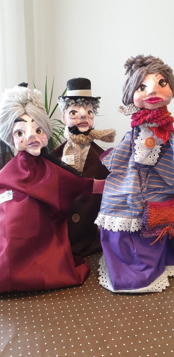 Vornehme Dame, Grossvater, Grossvater