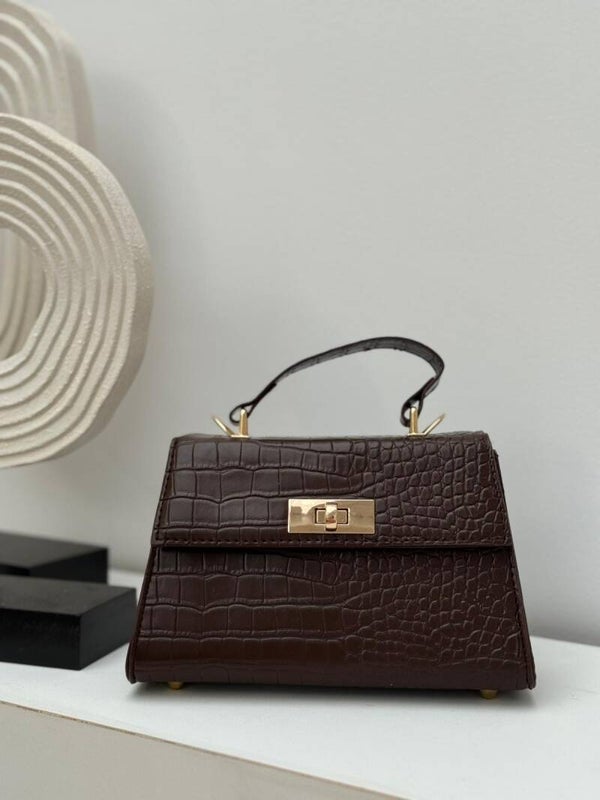 𝗖𝗥𝗢𝗖𝗢 𝗧𝗔𝗦 𝗕𝗥𝗨𝗜𝗡