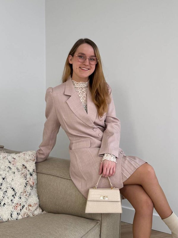 𝗕𝗟𝗔𝗭𝗘𝗥𝗝𝗨𝗥𝗞 𝗦𝗢𝗣𝗛𝗜𝗘