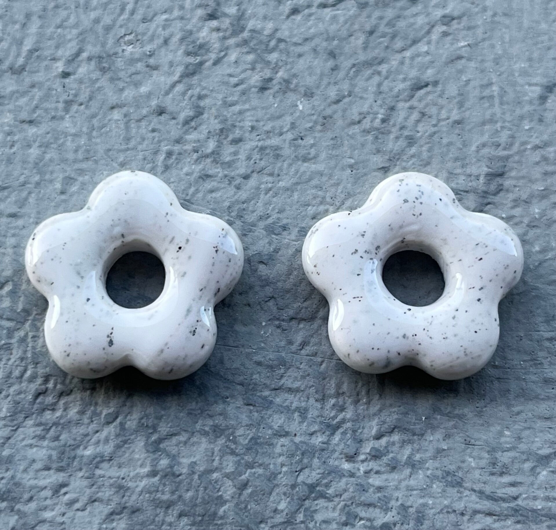 Blanc / point noir