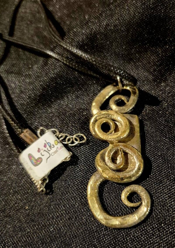 Crolle : Collier fourchette laiton