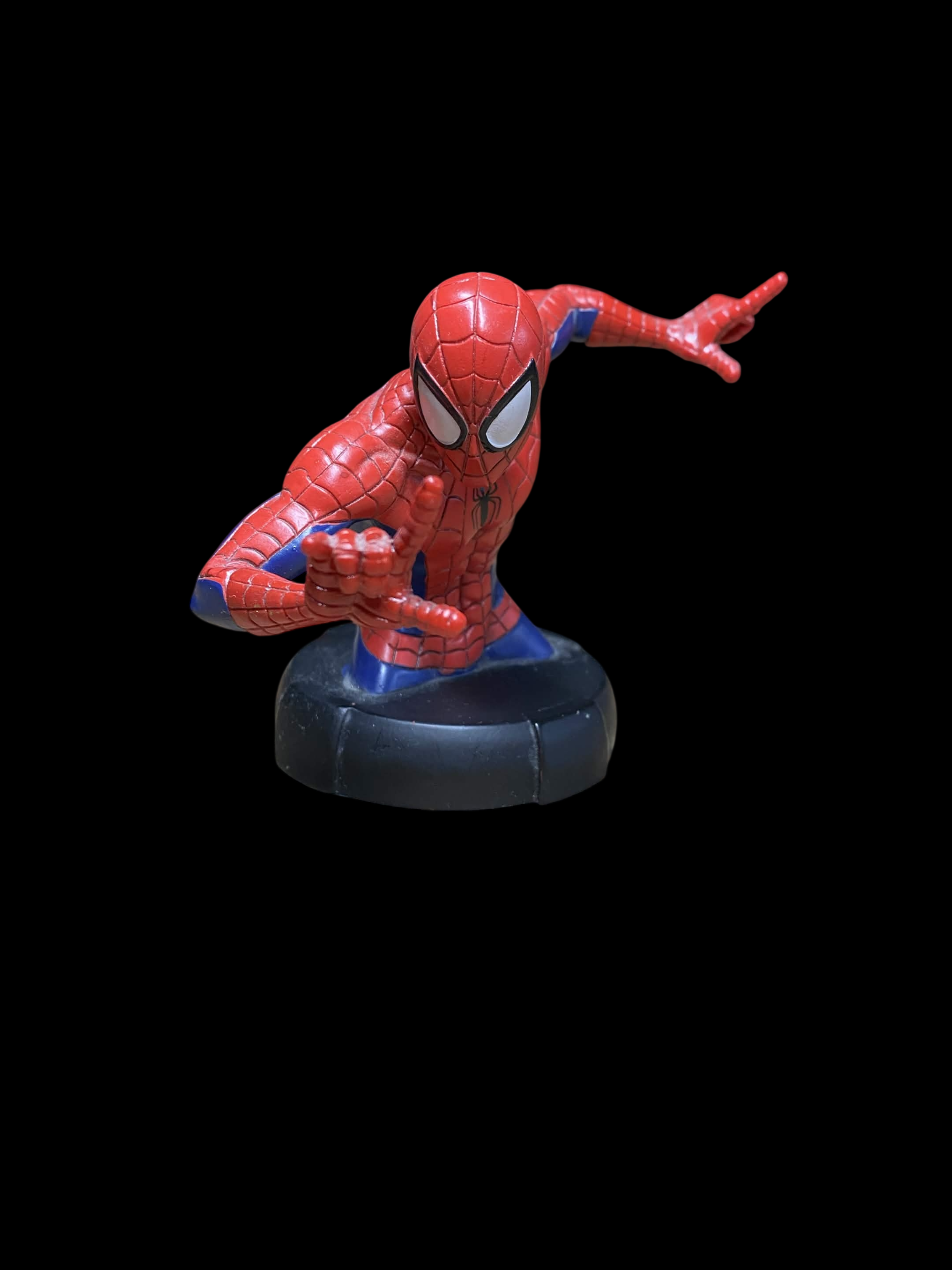 Figurine Spider-Man officielle Marvel, datée 2017.