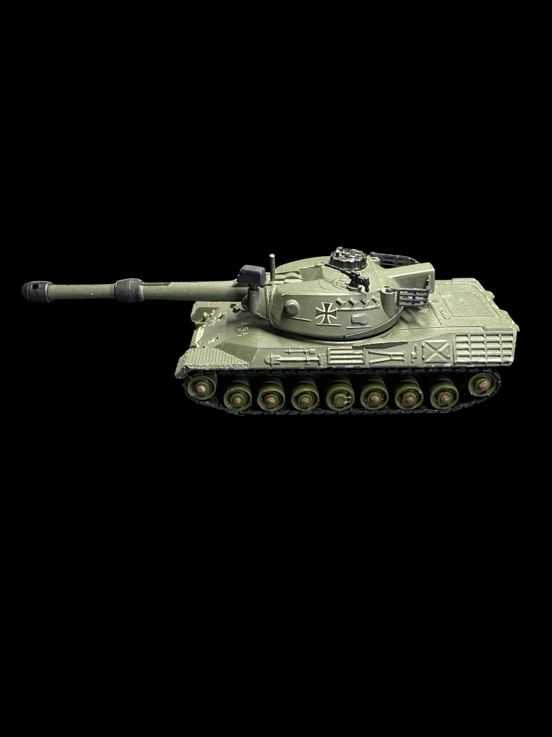 Dinky Toys Leopard Tank n°692 – Fabriqué en Angleterre – années 1970