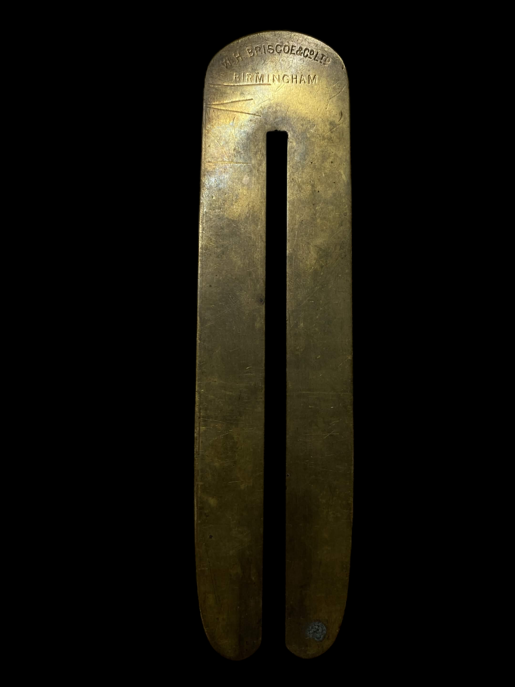 Patience britannique « Button Stick » en laiton – WH Briscoe & Co Ltd, Birmingham