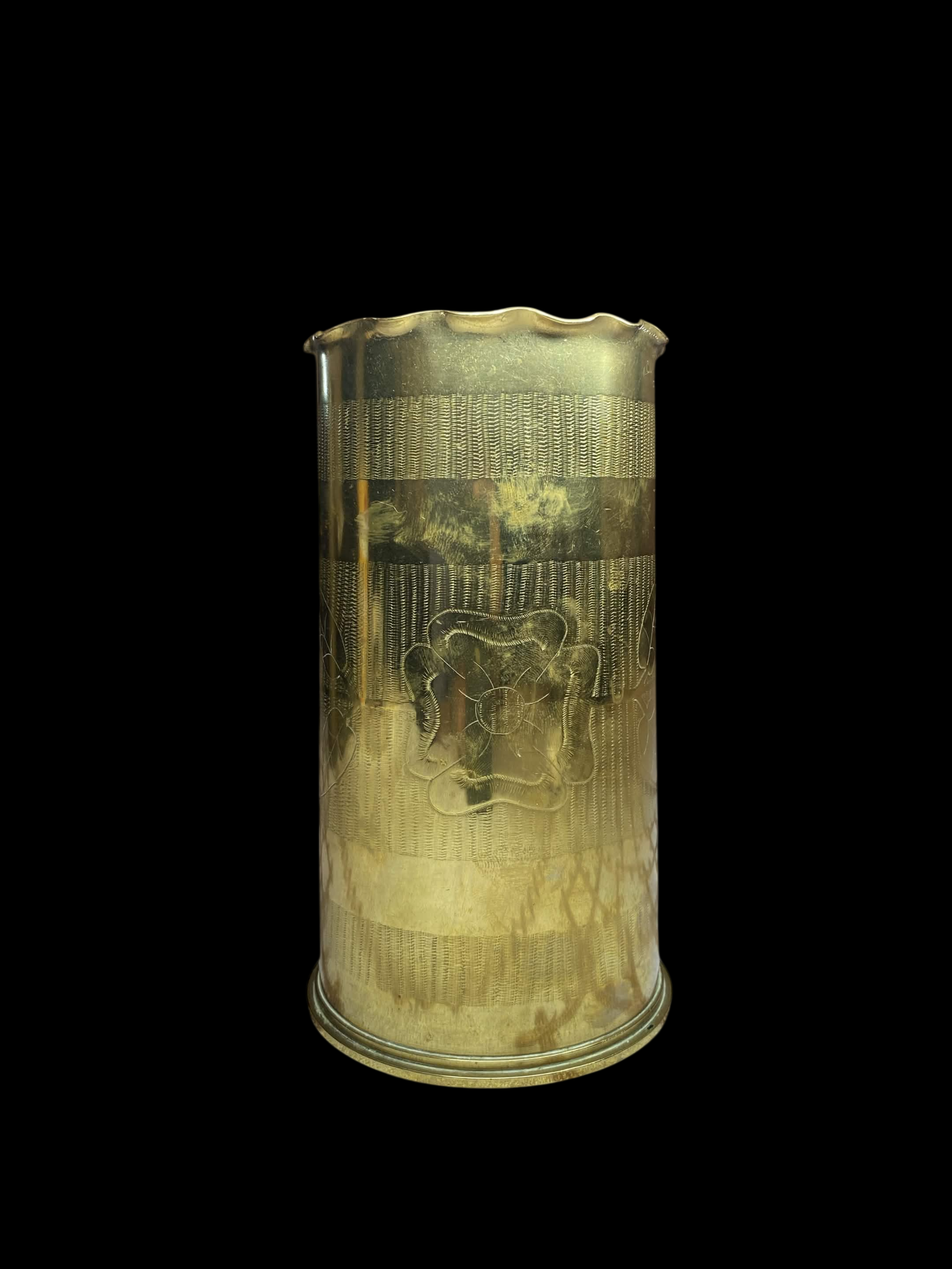 Douille trèfle britannique 18-Pounder gravée – 1918 – Art de tranchée WW1