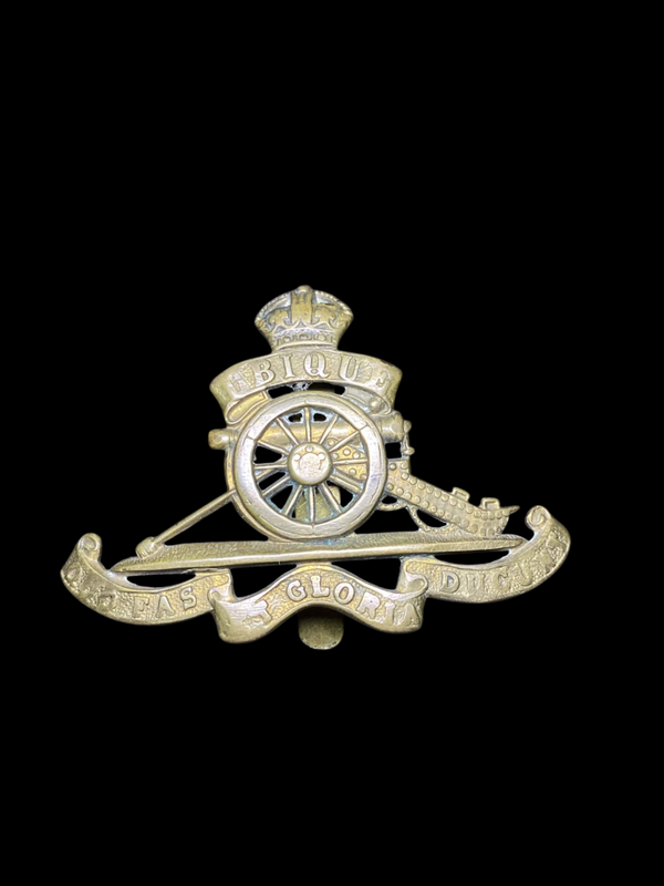 Insigne de casquette (Cap Badge) du Royal Regiment of Artillery