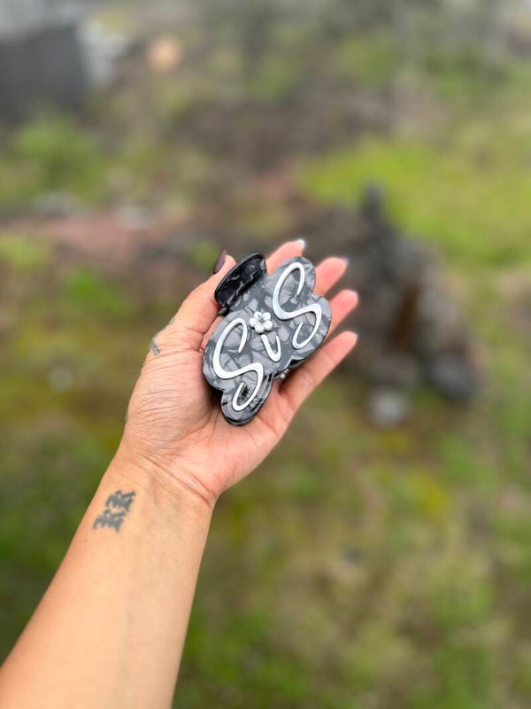 HAIR CLIPS