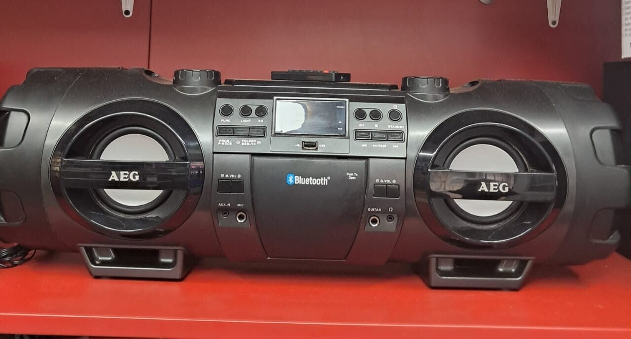 AEG Bluetooth Boombox – tragbare Stereoanlage