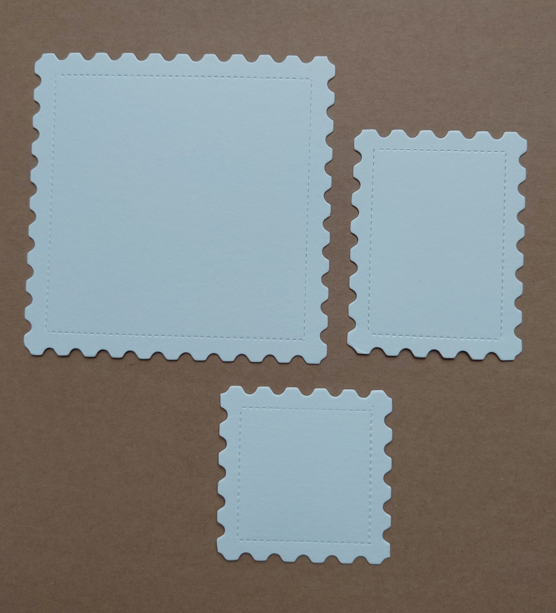 PAPIERTJES | Kaartjes postzegelstijl 15 stuks