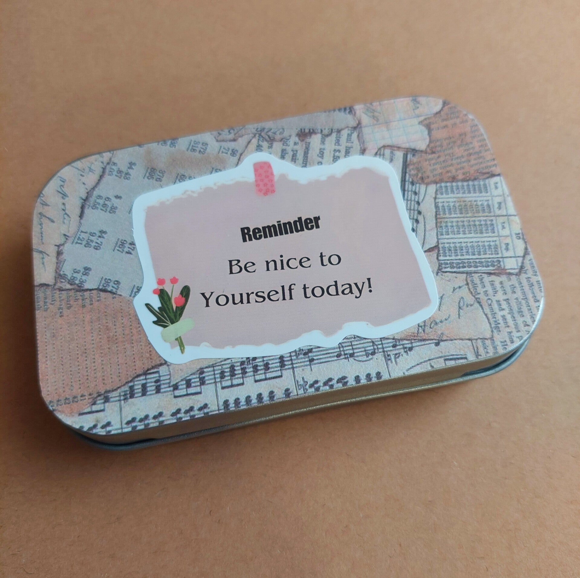 Stickers in blikje | teksten Engels