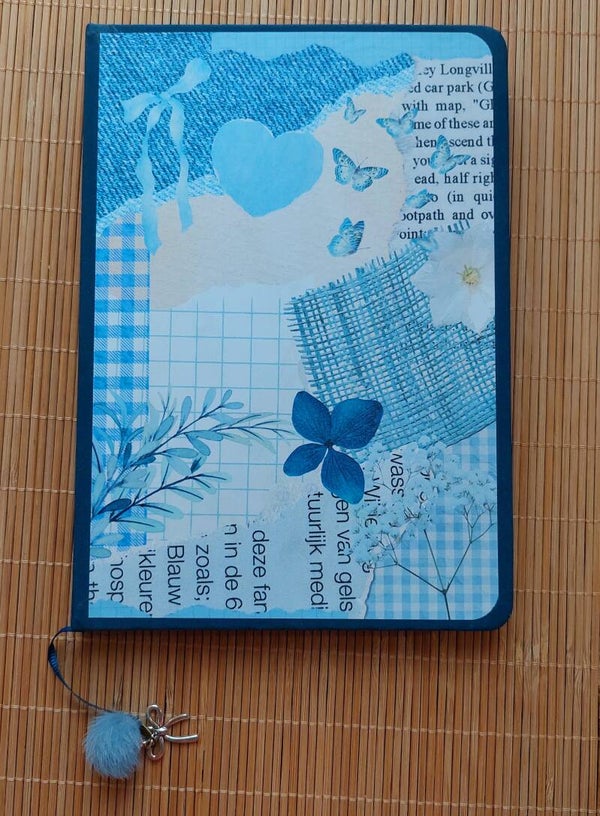 Notebook dotted blauw