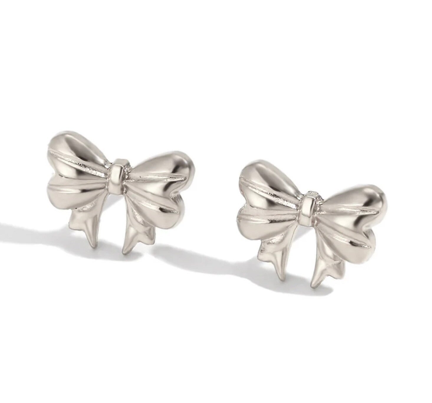 Cutie Bow Stud earrings