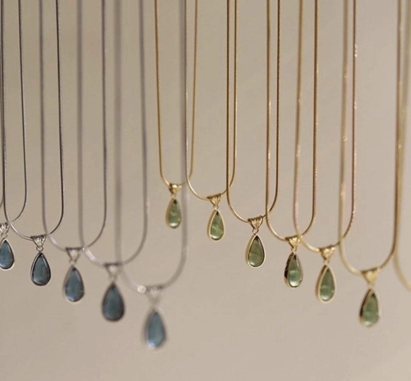 Elegant Simple Style Water Droplets Stainless Steel Plating Inlay Glass 18k Gold Plated Pendant Necklace