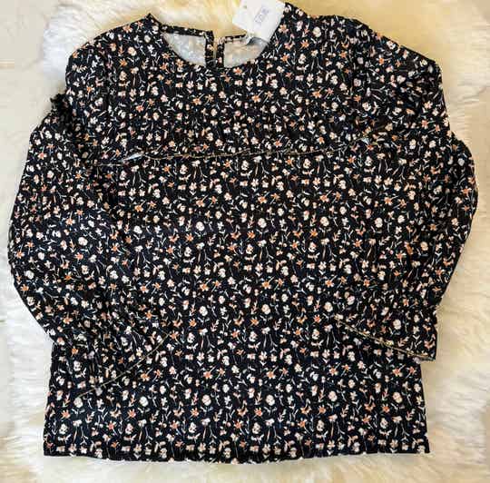 Blouse noire fleurie