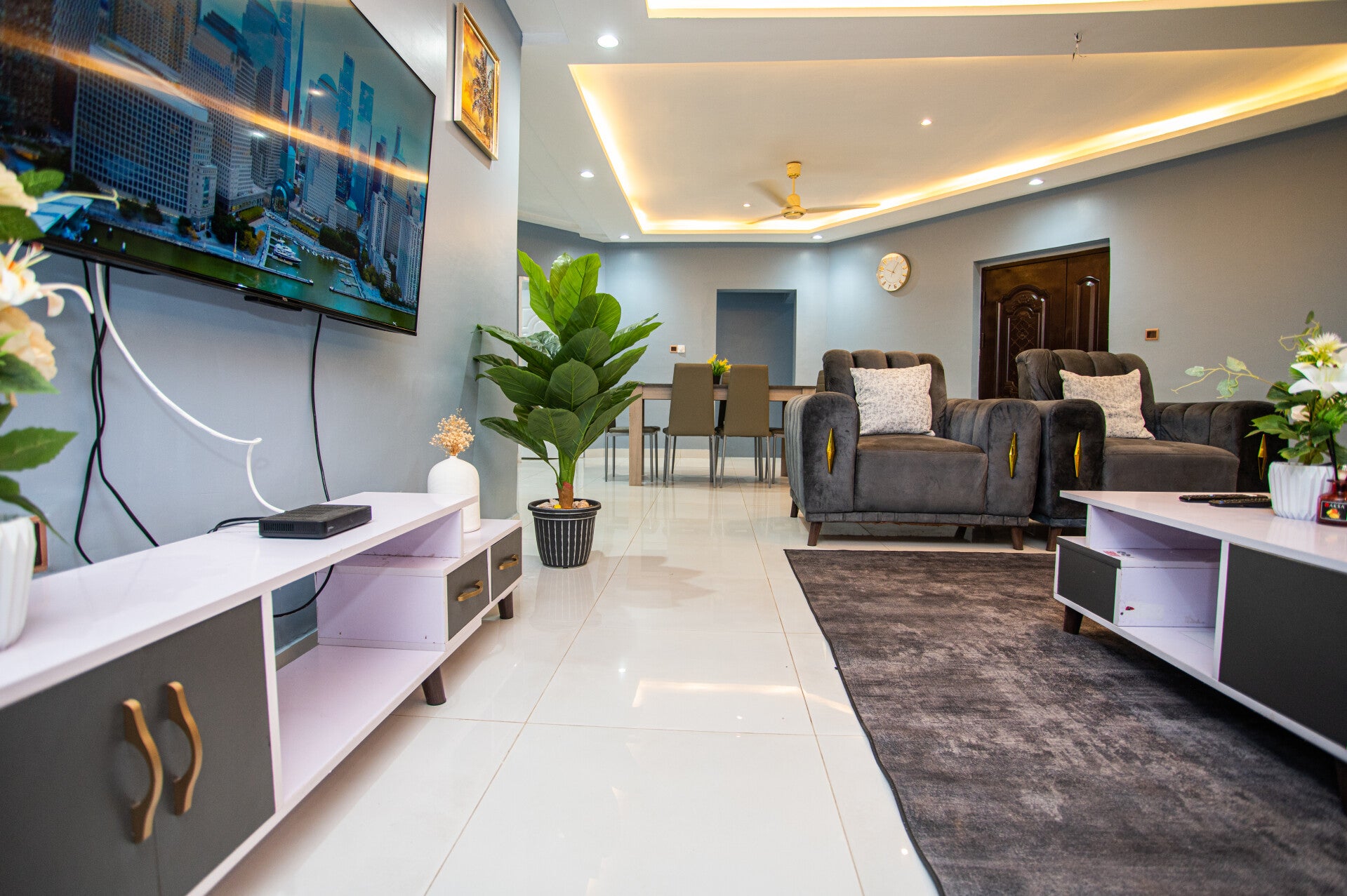 Secure short term rentals in Adenta