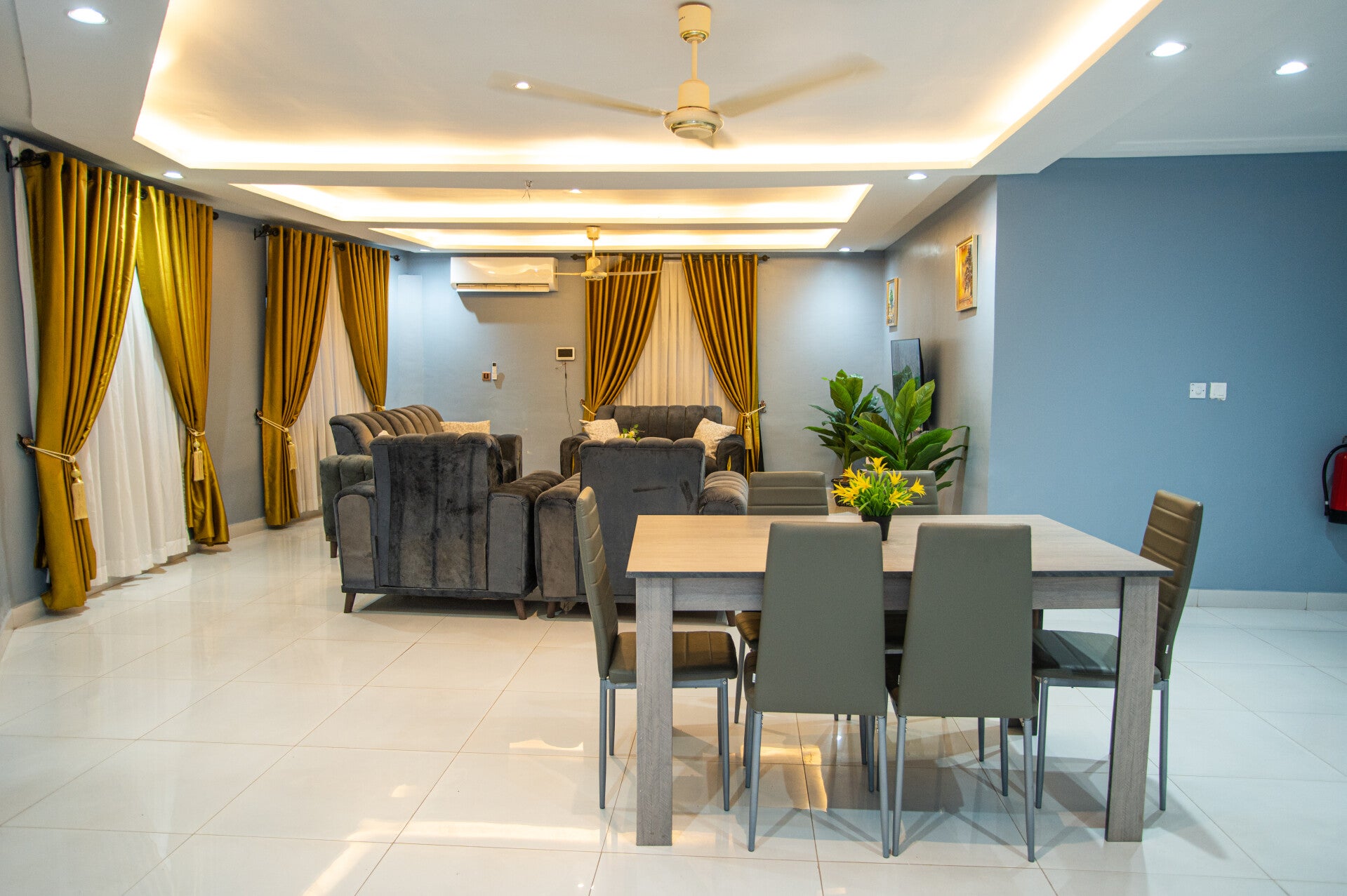 Modern and Comfortable Flats for Short Stay in Adenta