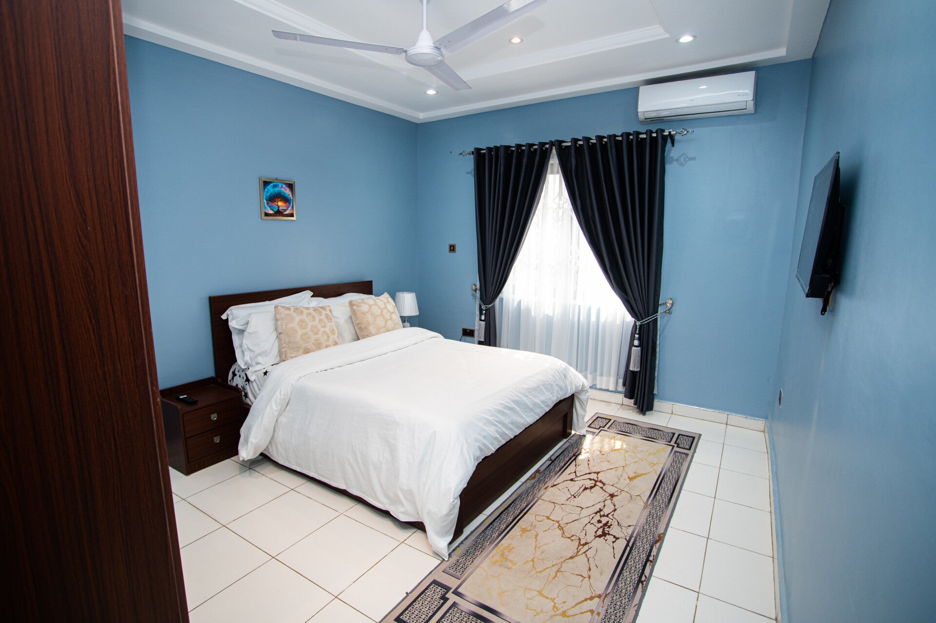 Affordable short term rentals Adenta
