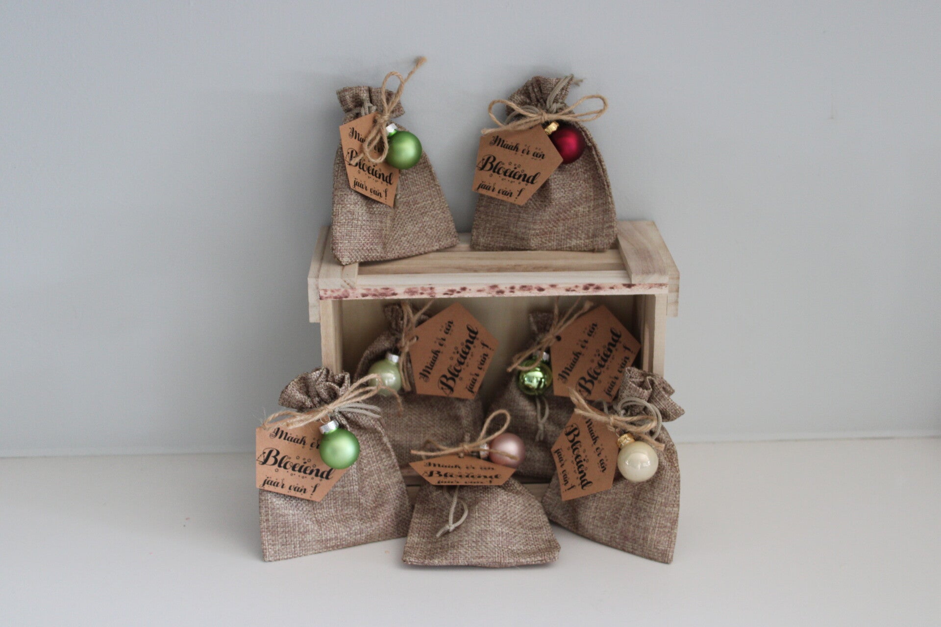 Kerstpresentje met zaadbommen