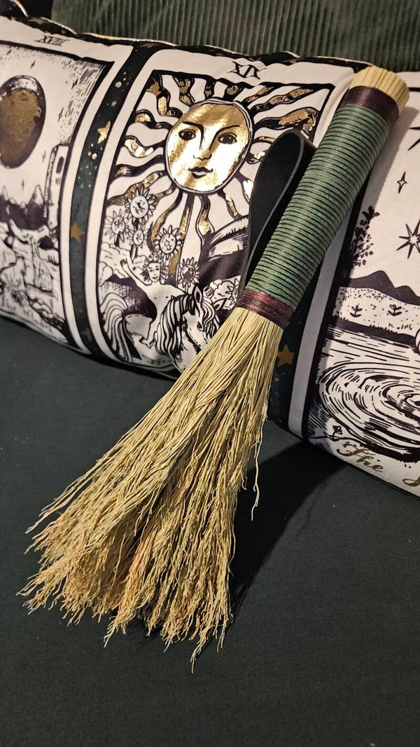 The Puckle Whisk hand broom