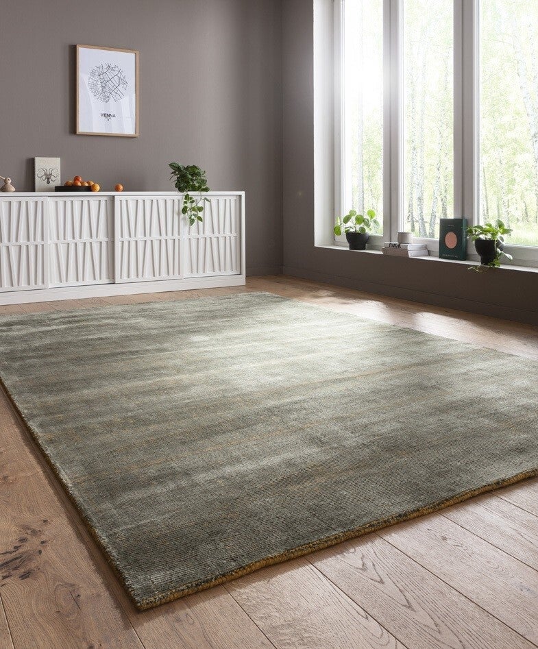 Lineas lussen pool karpet 50 % wol 50 % tencel in elke kleur en maat