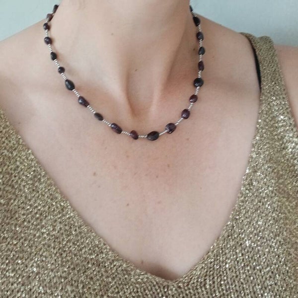 Zilveren choker ketting bordeauxrode edelstenen granaat