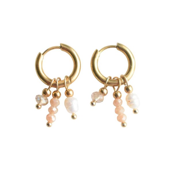 Oorbellen met hangertjes en parels goud