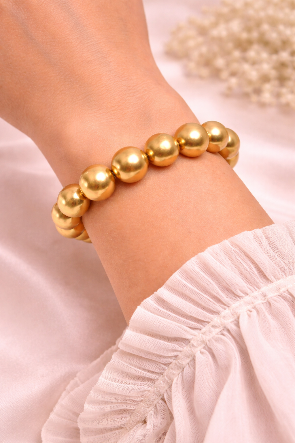 Gouden parelarmband - perfect als cadeau voor jezelf of een ander