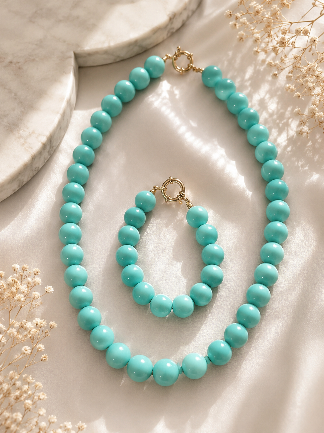 Blauwe kralenketting