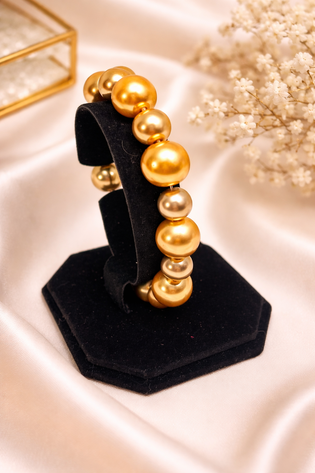 ACTIE - Gouden parelarmband